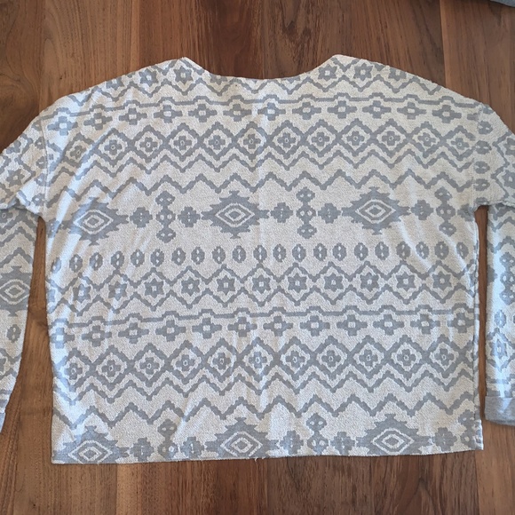 Aztec Print Sweater - Picture 2 of 3